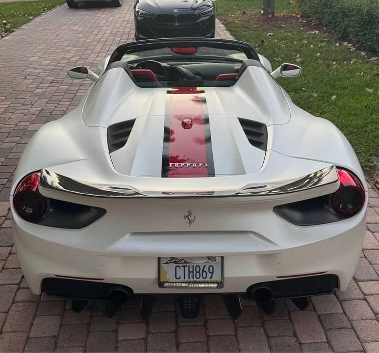 2017 Ferrari 488 Spider - Image 4 of 8