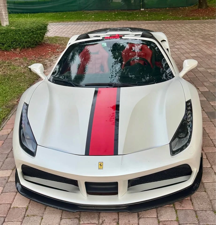 2017 Ferrari 488 Spider - Image 5 of 8