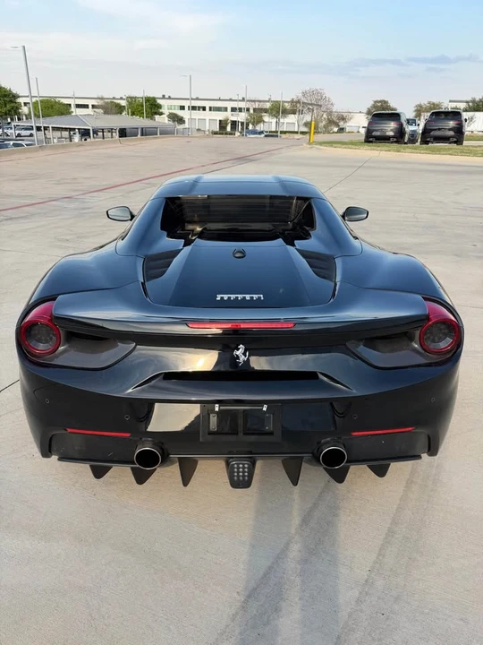 2017 Ferrari 488 Spider - Image 7 of 19