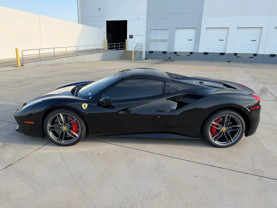 2017 Ferrari 488 Spider - Image 5 of 19