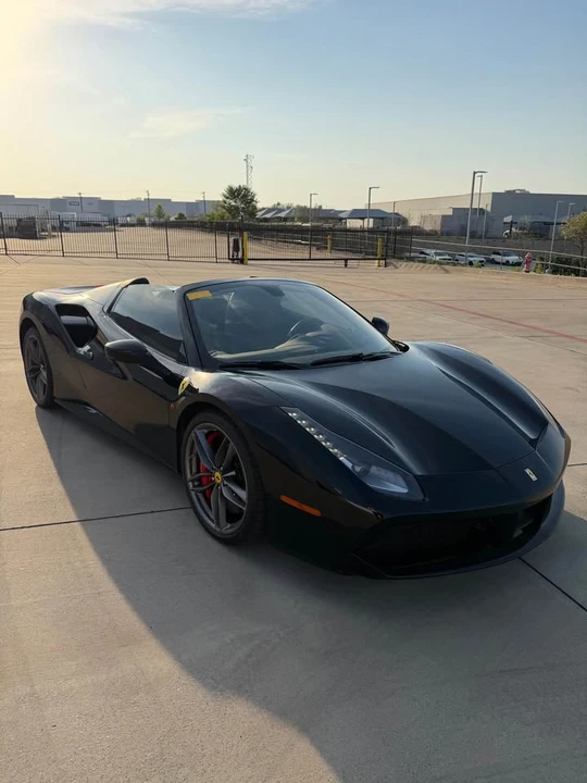 2017 Ferrari 488 Spider - Image 15 of 19