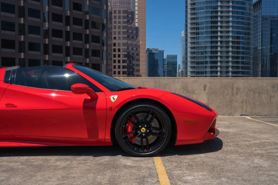2017 Ferrari 488 Spider - Image 4 of 14