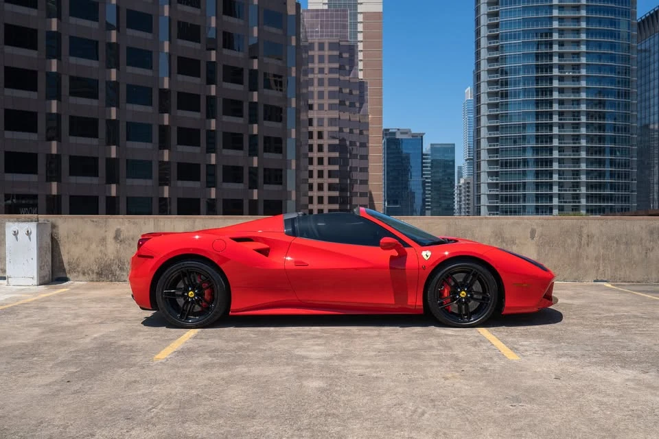 2017 Ferrari 488 Spider - Image 5 of 14