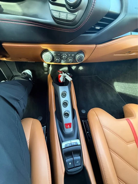 2017 Ferrari 488 Spider - Image 9 of 11