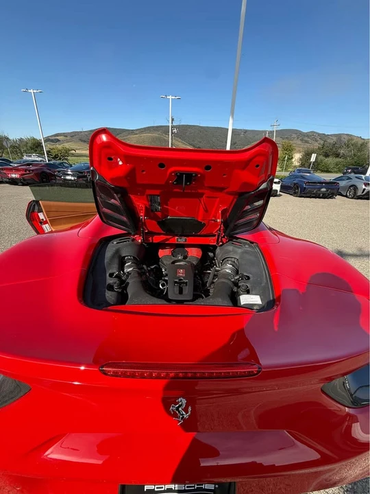 2017 Ferrari 488 Spider - Image 5 of 11