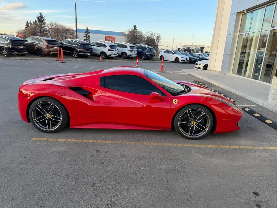 2017 Ferrari 488 Spider - Image 3 of 4