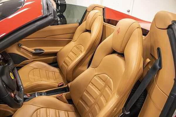 2017 Ferrari 488 Spider - Image 9 of 16