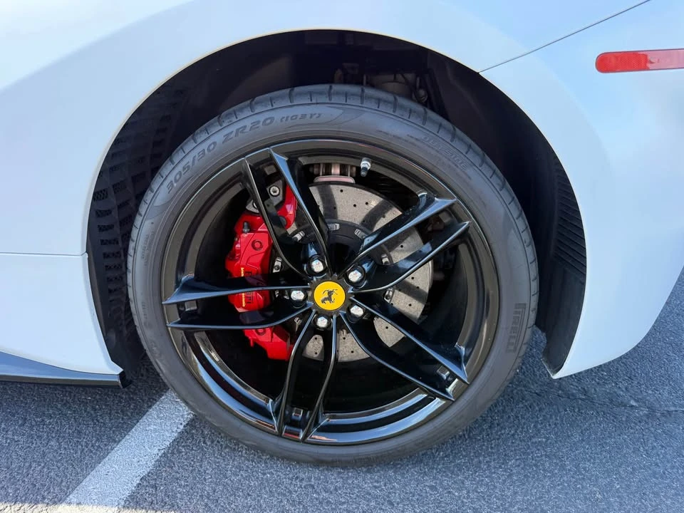 2017 Ferrari 488 Spider - Image 15 of 19