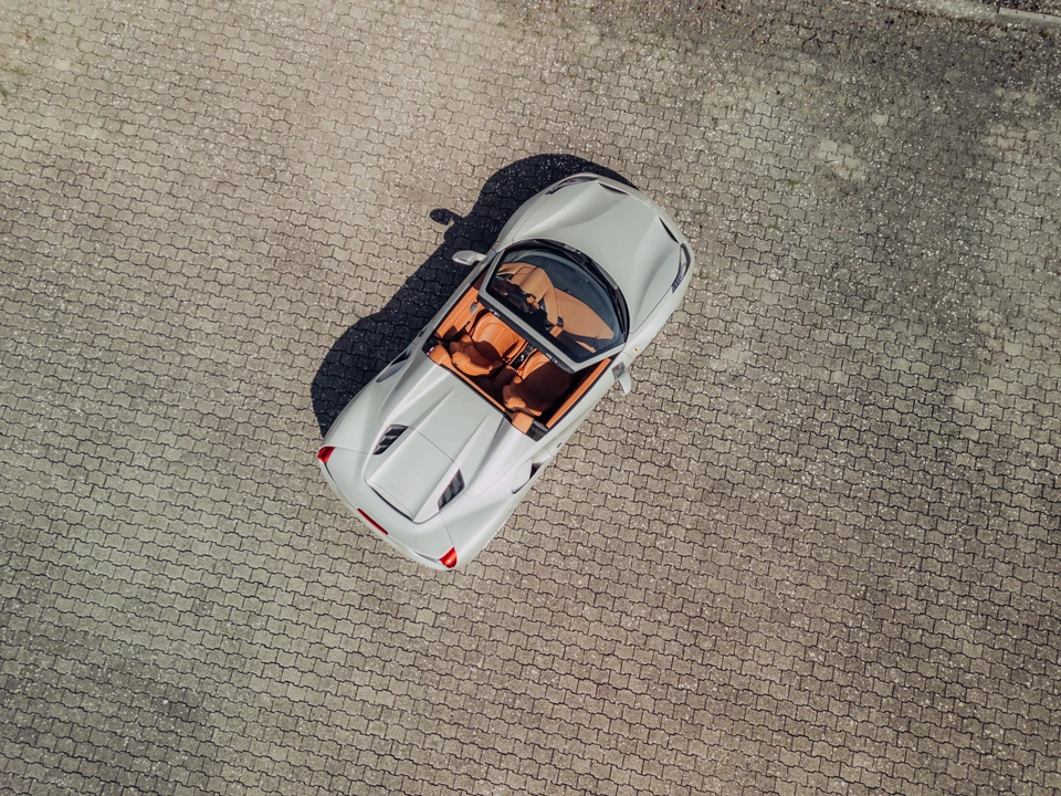 2017 Ferrari 488 Spider - Image 13 of 31