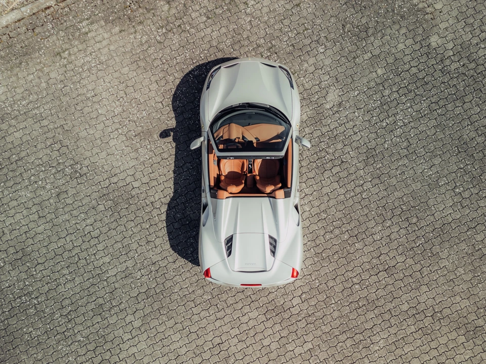 2017 Ferrari 488 Spider - Image 14 of 31
