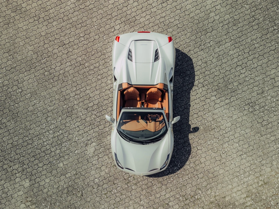 2017 Ferrari 488 Spider - Image 15 of 31