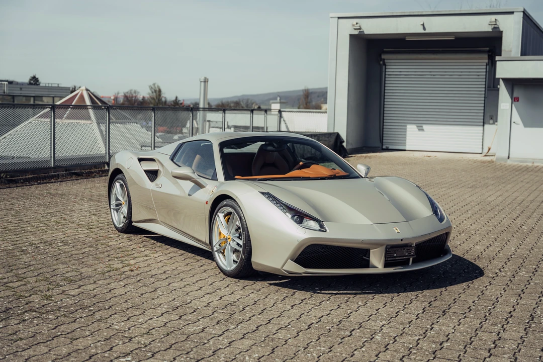 2017 Ferrari 488 Spider - Image 9 of 31