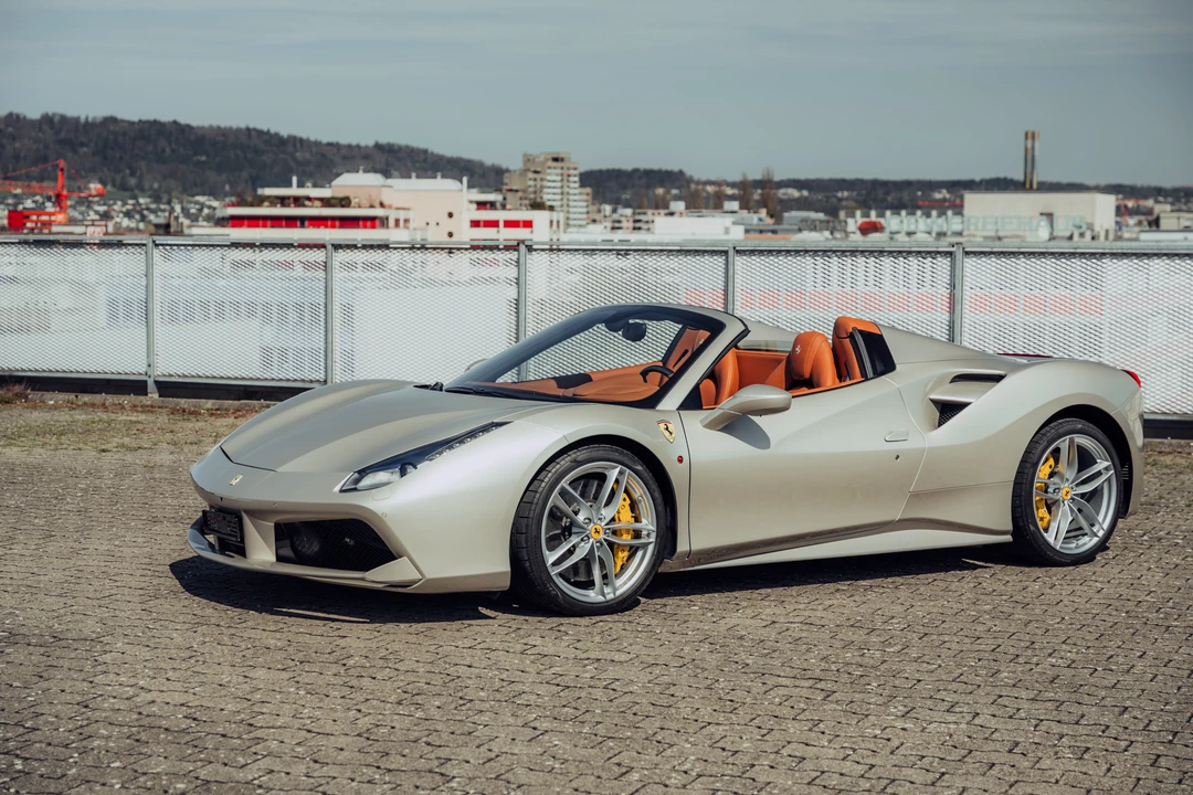 2017 Ferrari 488 Spider - Image 11 of 31