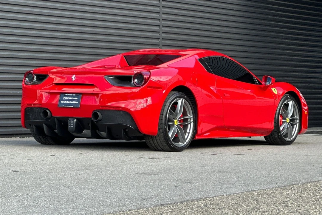 2017 Ferrari 488 Spider - Image 8 of 31