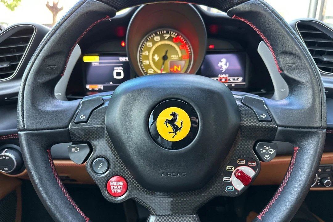 2017 Ferrari 488 Spider - Image 27 of 31