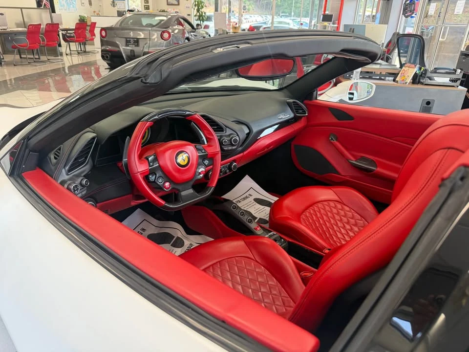 2017 Ferrari 488 Spider - Image 10 of 13