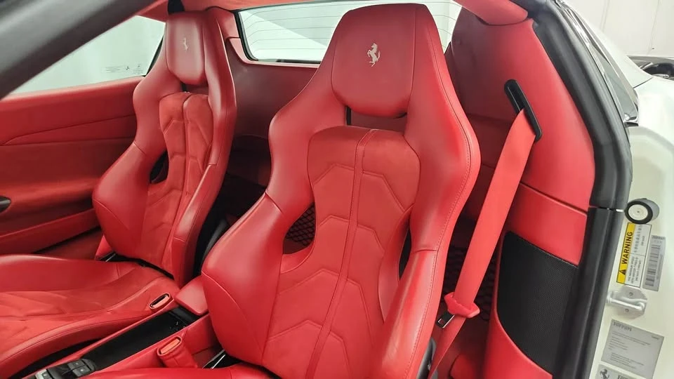 2017 Ferrari 488 Spider - Image 14 of 17