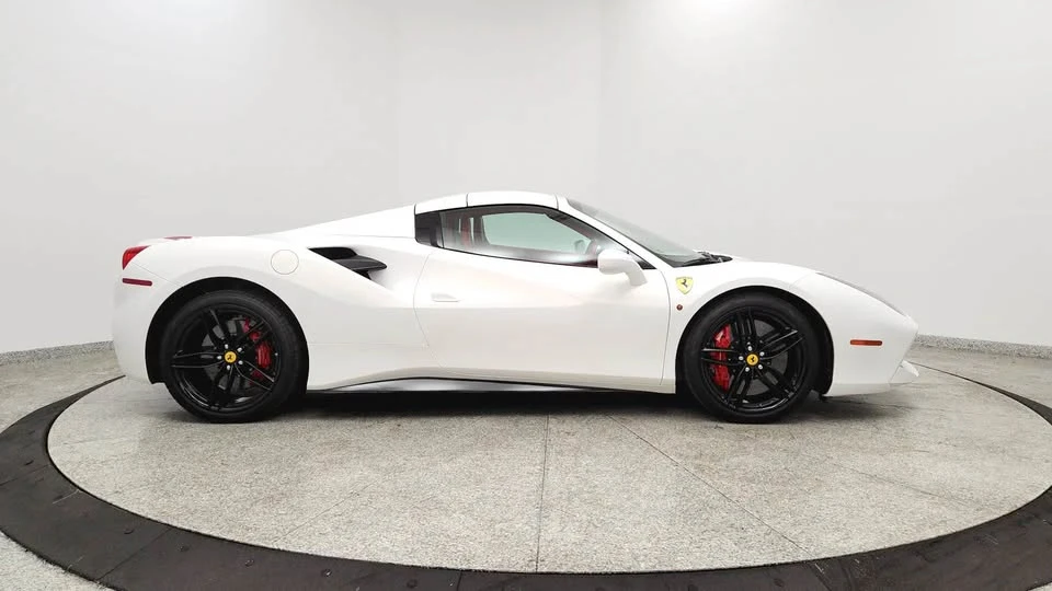 2017 Ferrari 488 Spider - Image 3 of 17