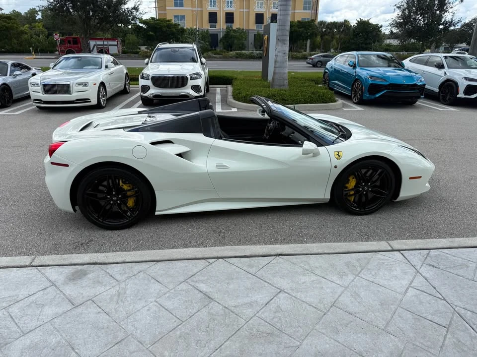 2017 Ferrari 488 Spider - Image 4 of 17