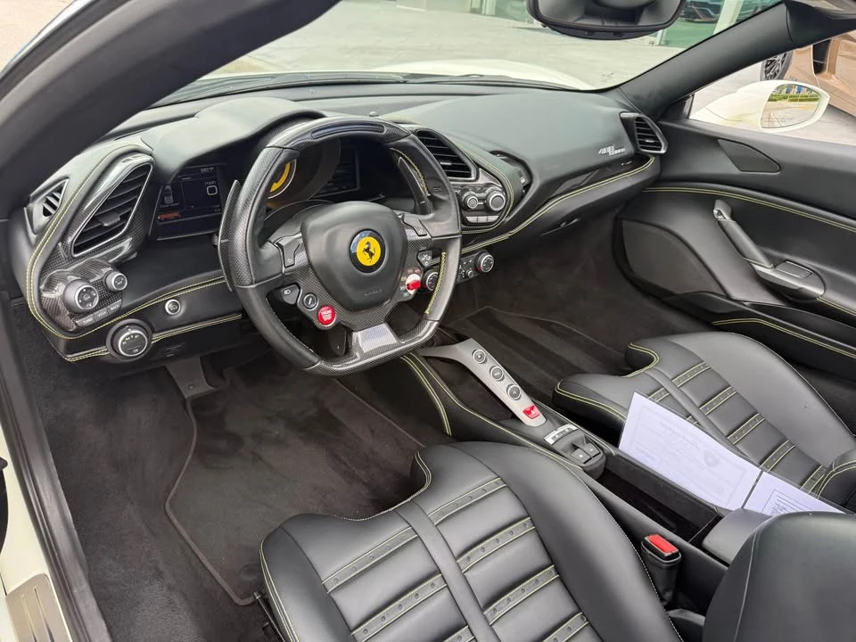 2017 Ferrari 488 Spider - Image 11 of 17