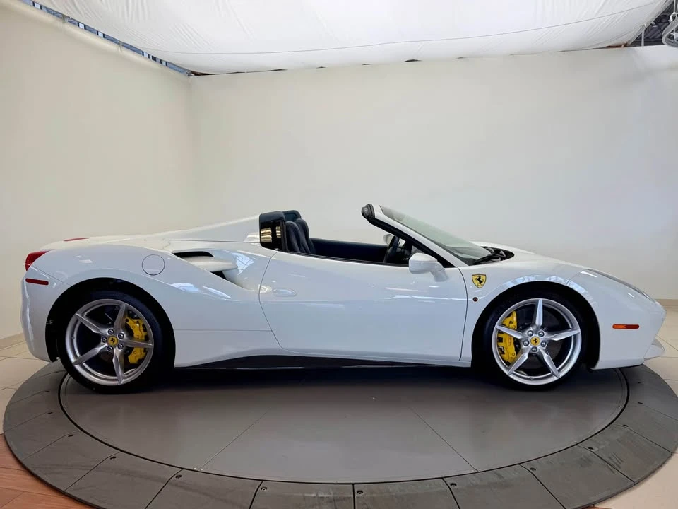 2017 Ferrari 488 Spider - Image 8 of 14