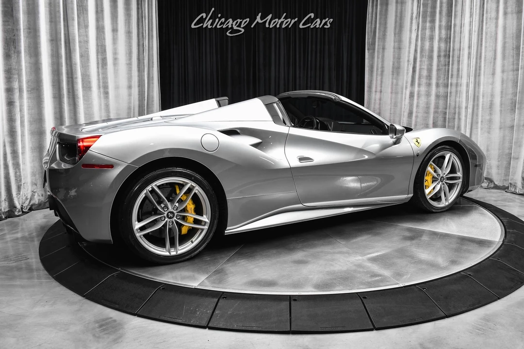 2017 Ferrari 488 Spider - Image 5 of 12