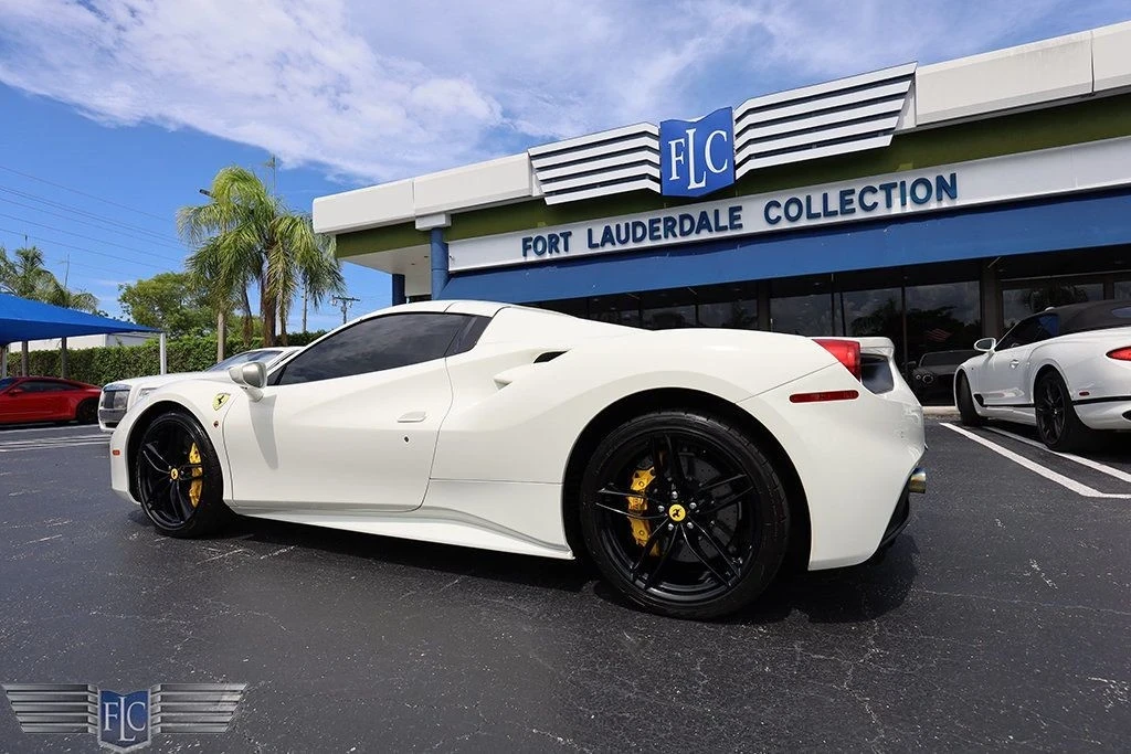 2017 Ferrari 488 Spider - Image 7 of 12