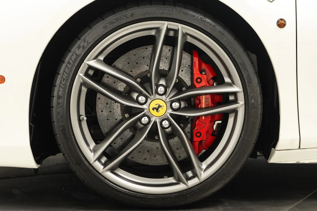2017 Ferrari 488 Spider - Image 10 of 21