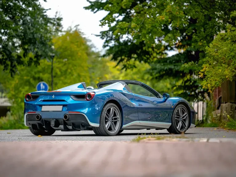 2017 Ferrari 488 Spider - Image 3 of 31