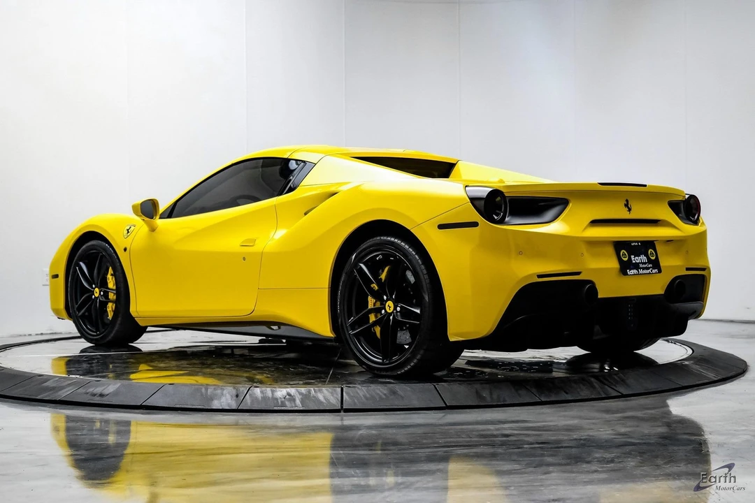 2017 Ferrari 488 Spider - Image 11 of 12