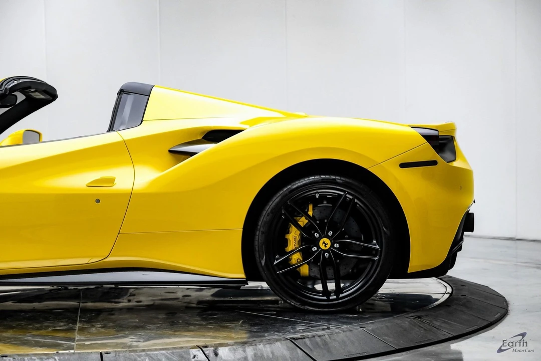 2017 Ferrari 488 Spider - Image 10 of 12