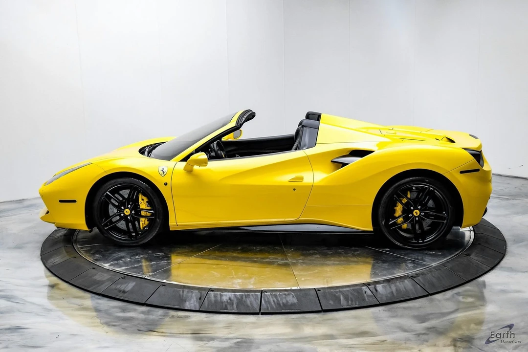 2017 Ferrari 488 Spider - Image 7 of 12