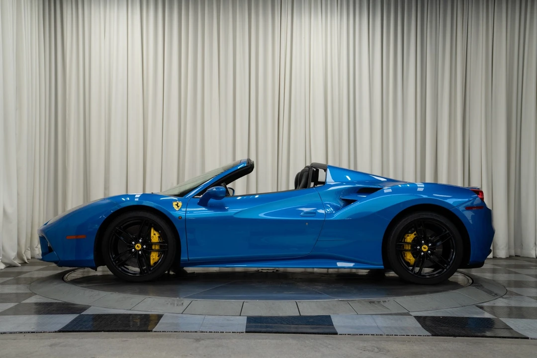 2017 Ferrari 488 Spider - Image 6 of 12