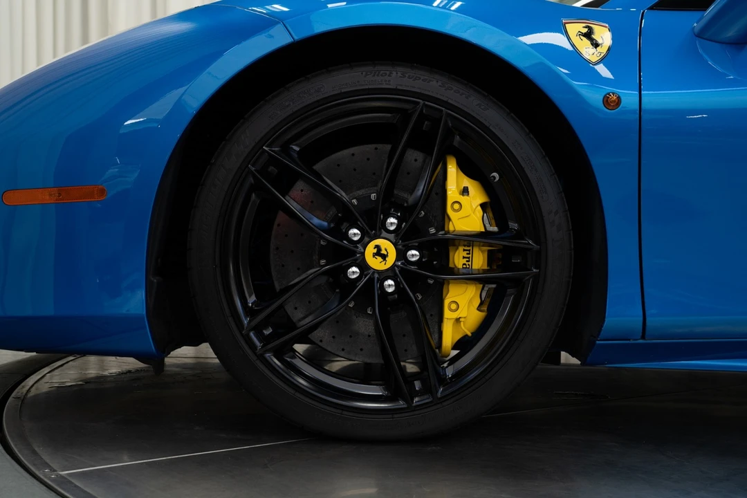 2017 Ferrari 488 Spider - Image 10 of 12