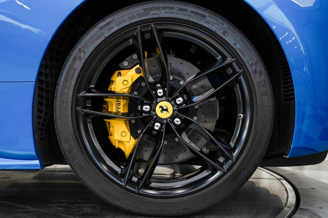 2017 Ferrari 488 Spider - Image 11 of 21
