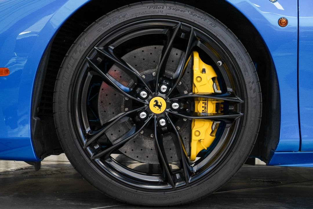 2017 Ferrari 488 Spider - Image 10 of 21