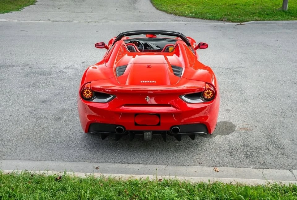 2017 Ferrari 488 Spider - Image 5 of 16