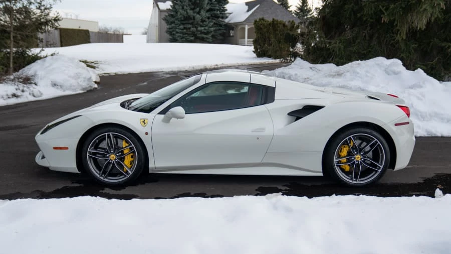 2017 Ferrari 488 Spider - Image 15 of 31
