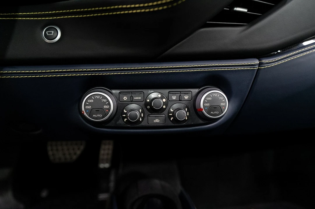 2017 Ferrari 488 Spider - Image 26 of 31