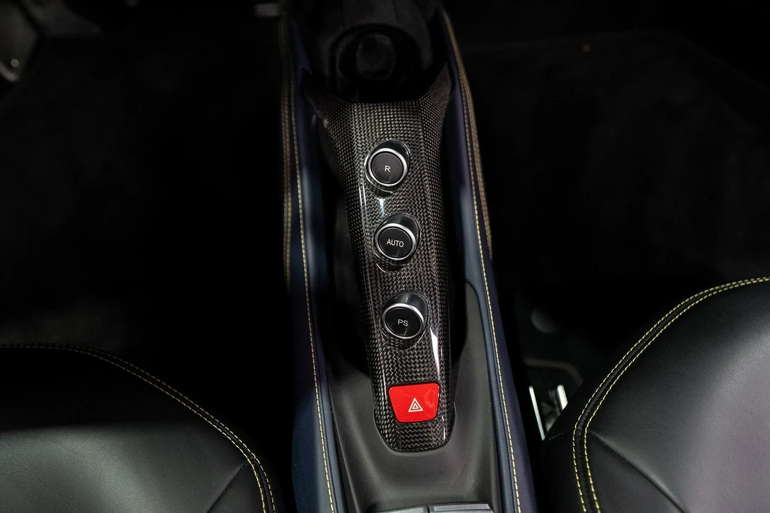 2017 Ferrari 488 Spider - Image 27 of 31