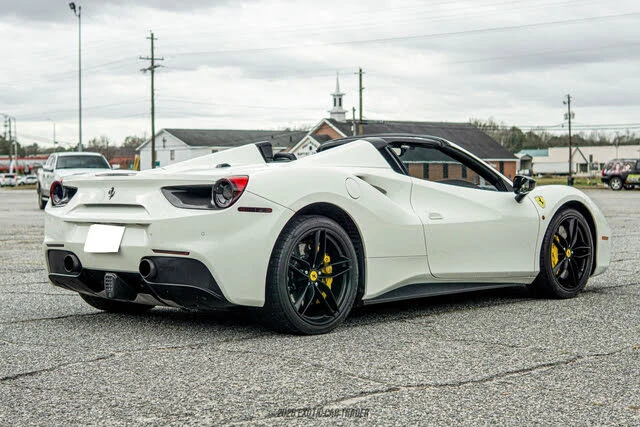 2017 Ferrari 488 Spider - Image 7 of 31