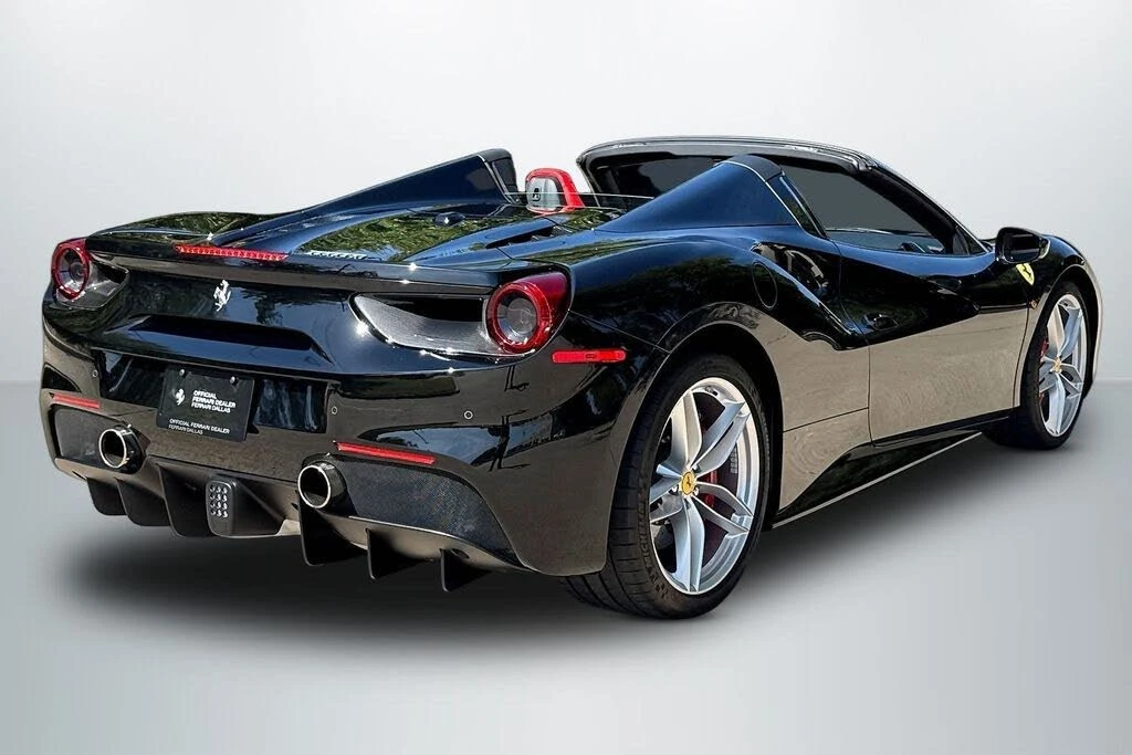 2017 Ferrari 488 Spider - Image 7 of 29