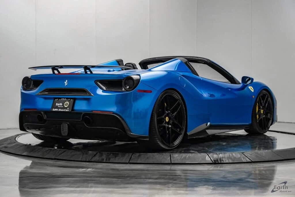 2017 Ferrari 488 Spider - Image 22 of 31