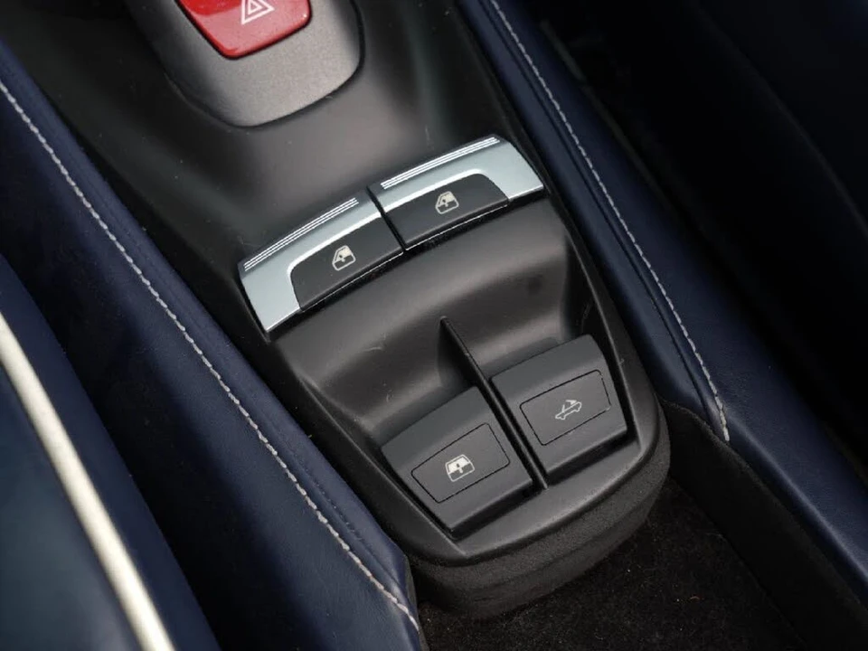 2017 Ferrari 488 Spider - Image 29 of 31