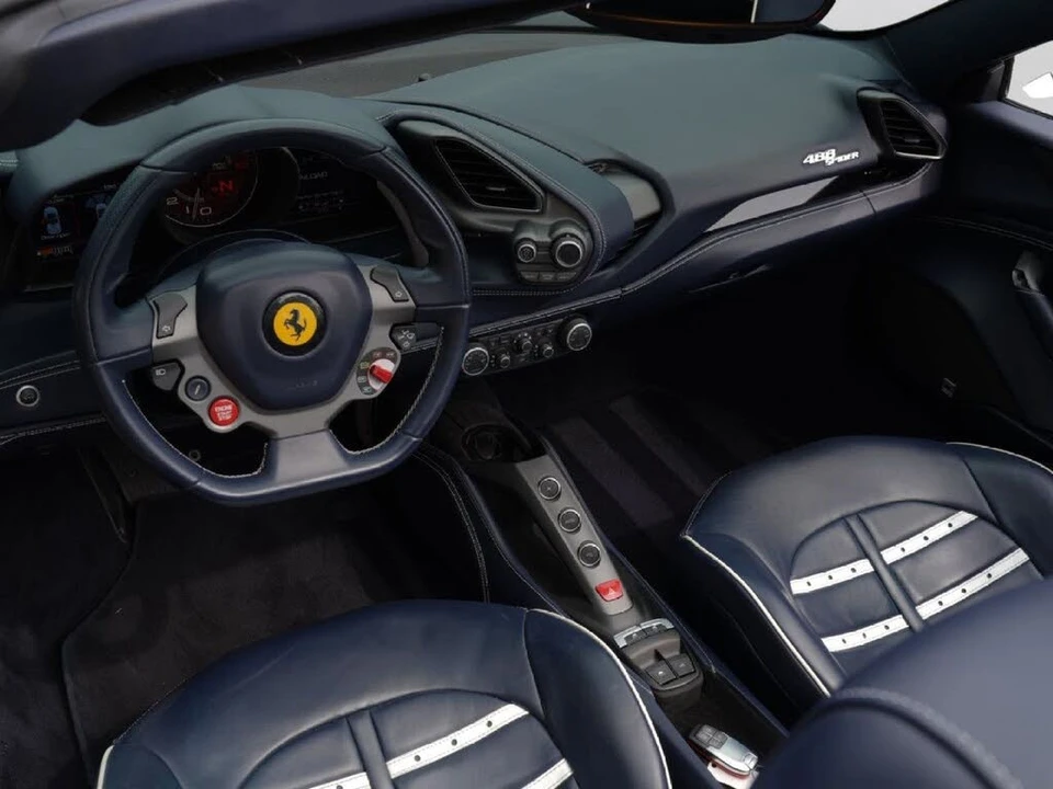 2017 Ferrari 488 Spider - Image 17 of 31
