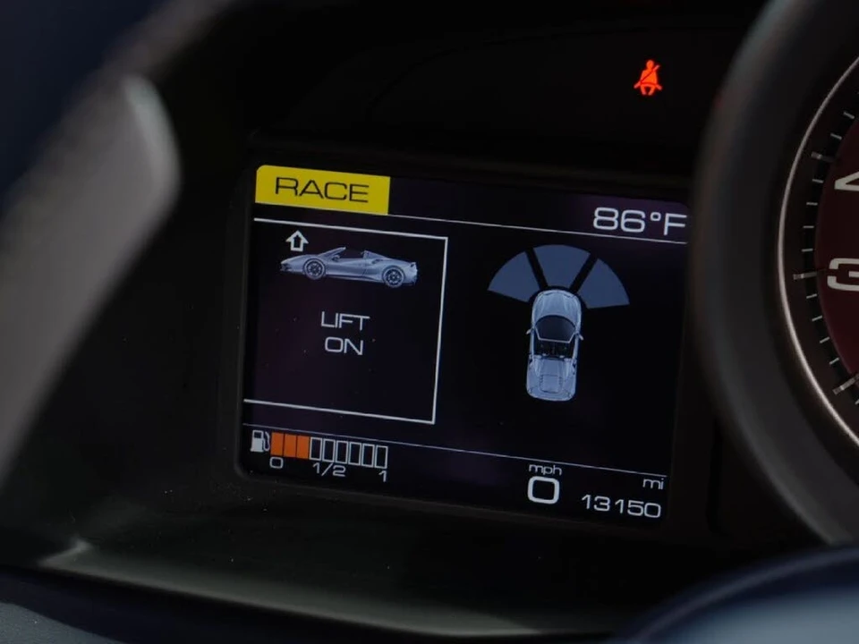 2017 Ferrari 488 Spider - Image 22 of 31