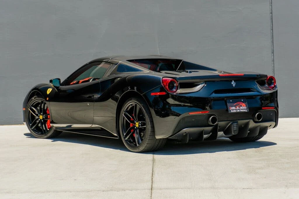 2017 Ferrari 488 Spider - Image 11 of 31