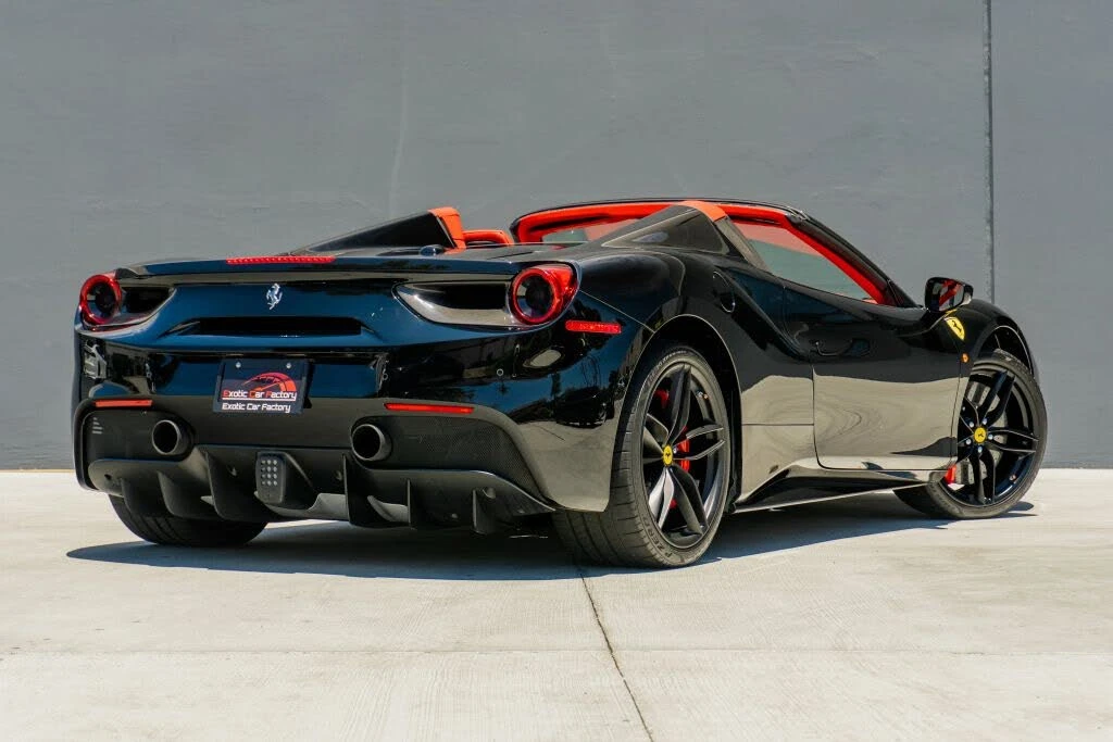 2017 Ferrari 488 Spider - Image 8 of 31
