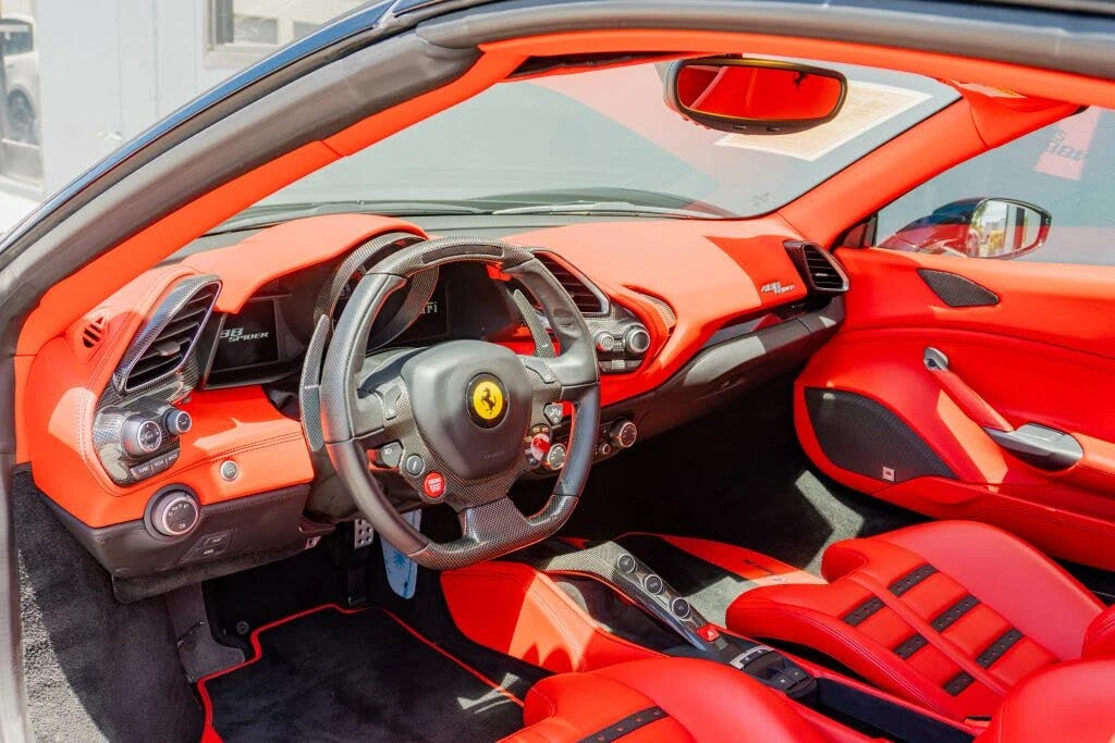 2017 Ferrari 488 Spider - Image 12 of 31