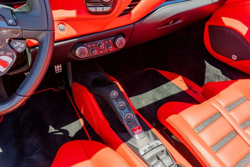 2017 Ferrari 488 Spider - Image 17 of 31